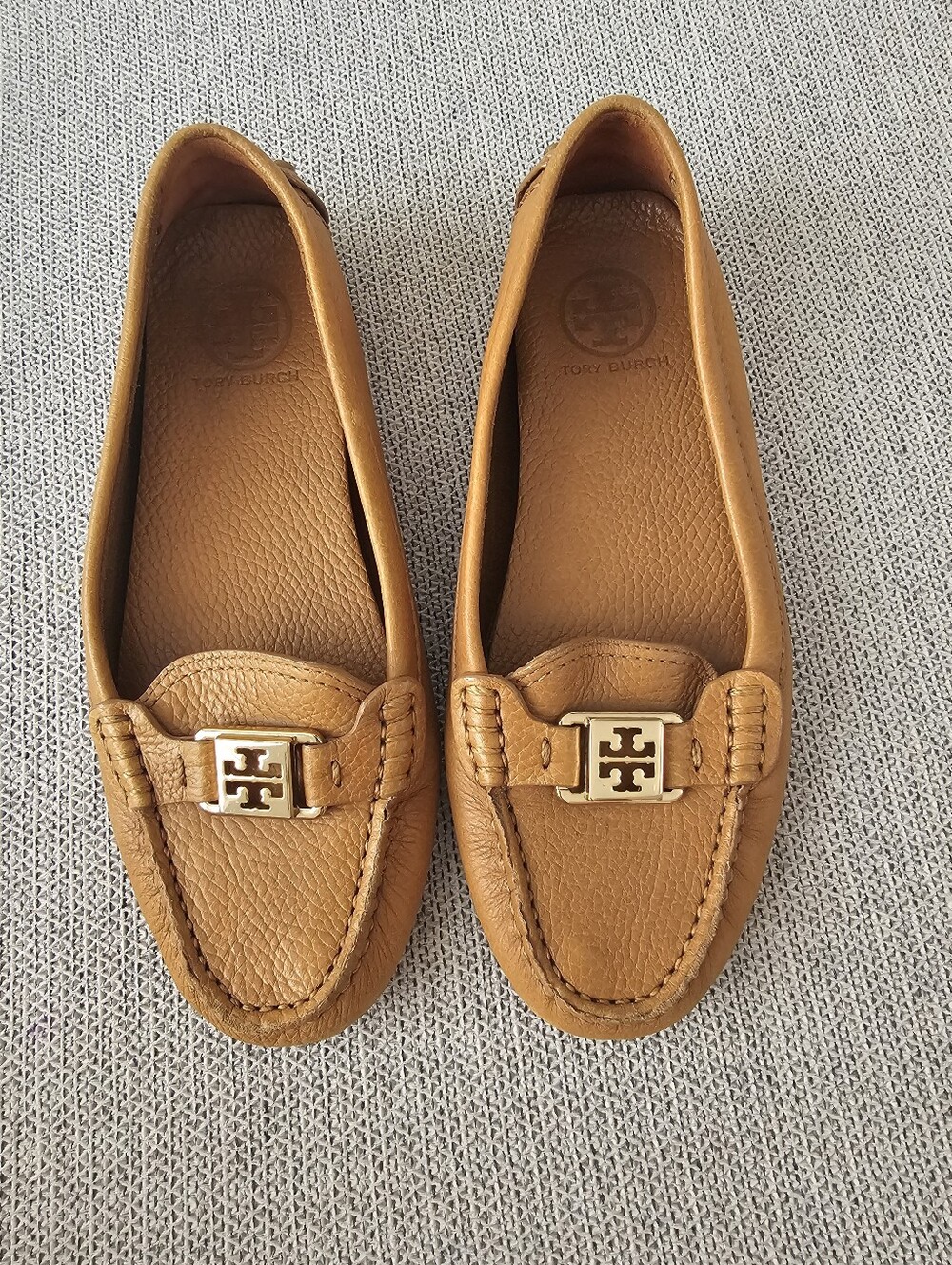 Tory Burch Caramel Leather  Moccasins